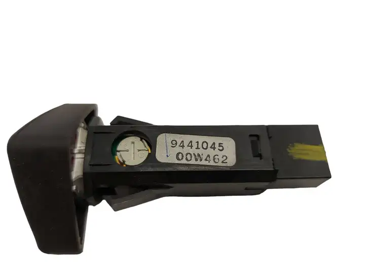 Volvo S60 (2000 - 2004) 9441045 Включатель аварийных фонарей — фото 3