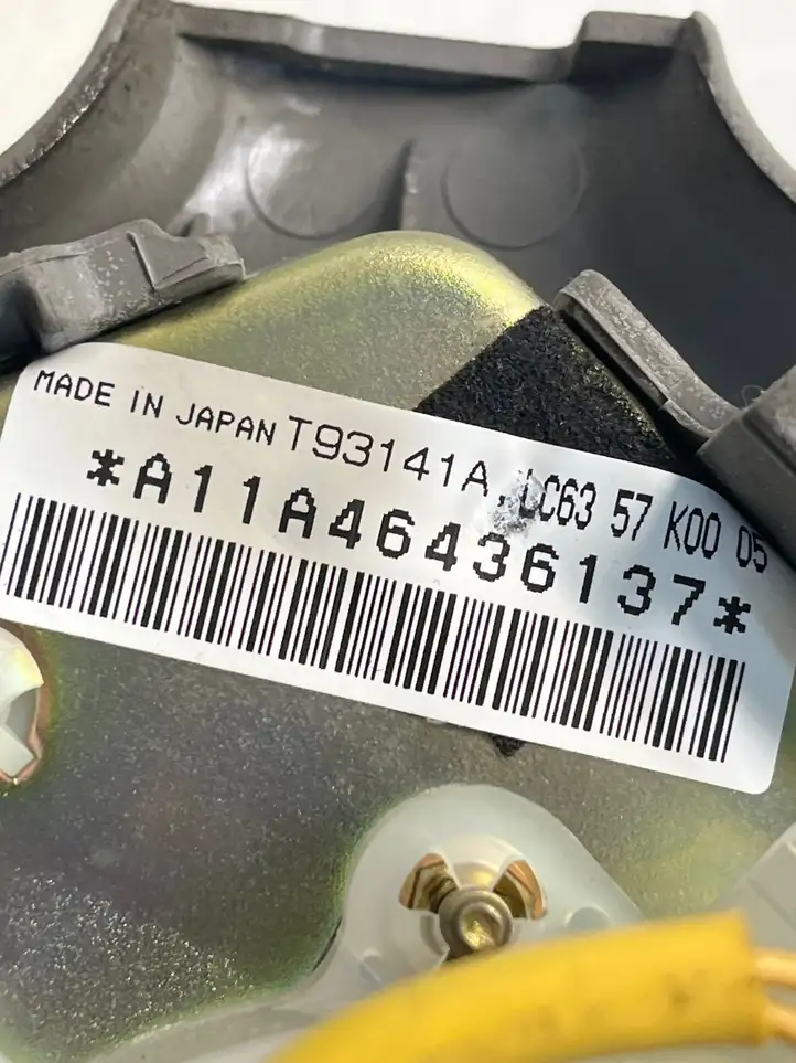 Mazda Premacy (1999 - 2005) LC6357K0005 Подушка безопасности руля — фото 3