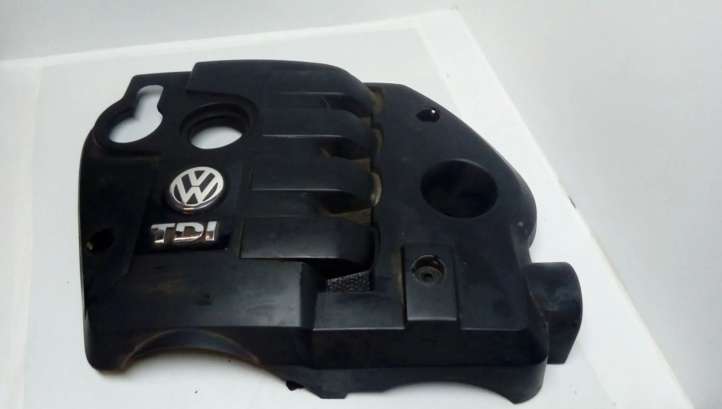 038103925BE Volkswagen PASSAT B5.5 Variklio dangtis (apdaila)