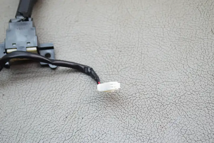 Toyota Prius (XW30) (2009 - 2015) 18A174 Кнопка управления круиз контроля — фото 7