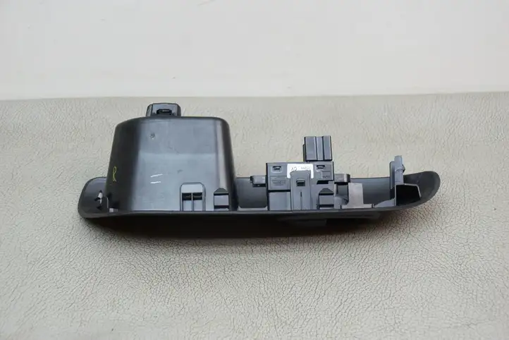 Nissan Juke I F15 (2010 - 2018) 829611KA2A Блок кнопок стеклоподъемников — фото 6