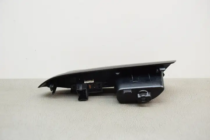 Nissan Juke I F15 (2010 - 2018) 829601KA2A Блок кнопок стеклоподъемников — фото 4