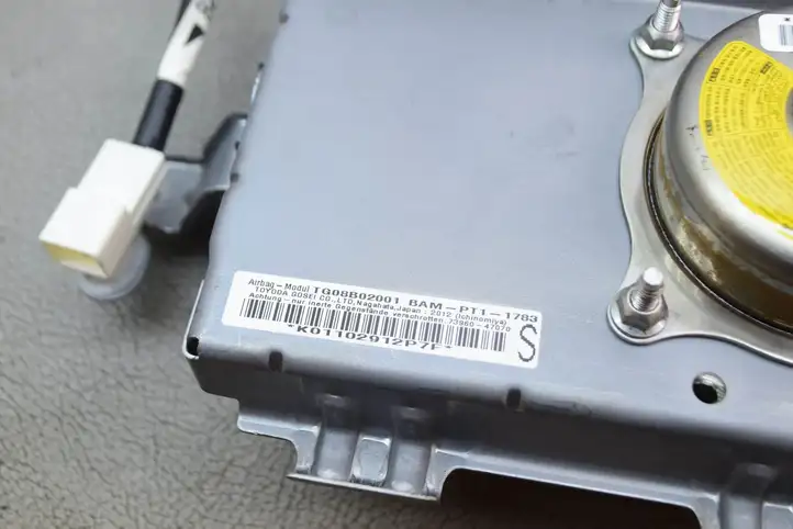 Toyota Prius (XW30) (2009 - 2015) 7396047070 Подушка безопасности пассажира — фото 2