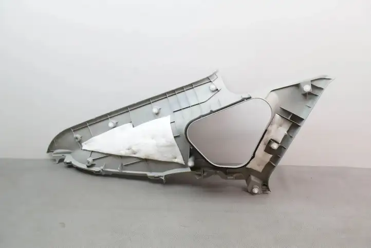 Toyota Prius (XW30) (2009 - 2015) 6247047110 Верхняя обшивка стойки B — фото 9
