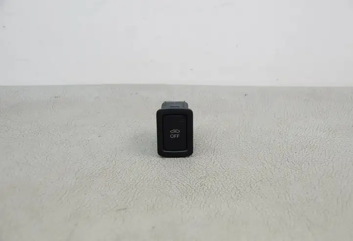 Audi A5 (2007 - 2011)  4F0962109B Кнопка крюка в багажнике