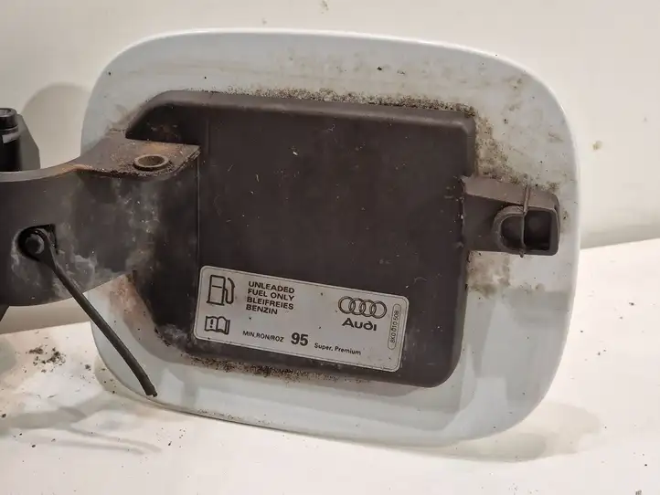 Audi Q5 SQ5 (2008 - 2012) 8R0809999B Крышка топливного бака — фото 5