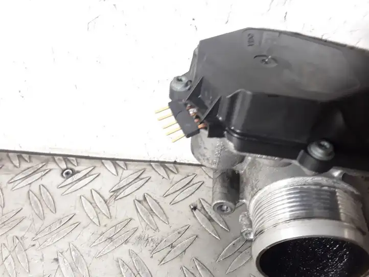 Audi TT TTS Mk2 (2010 - 2014) 03L128063R Дроссельная заслонка — фото 4