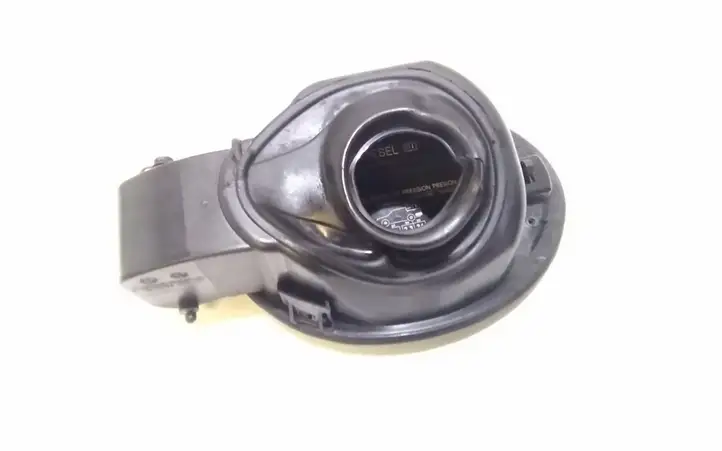 Mercedes-Benz R W251 (2005 - 2013) A0005846517 Крышка топливного бака — фото 2