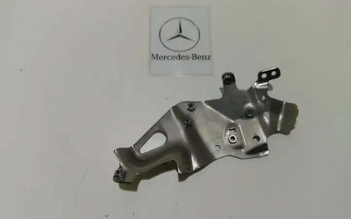 Mercedes-Benz G W461 463 (1989 - 2017) A2780700025 Кронштейн топливного насоса — фото 1
