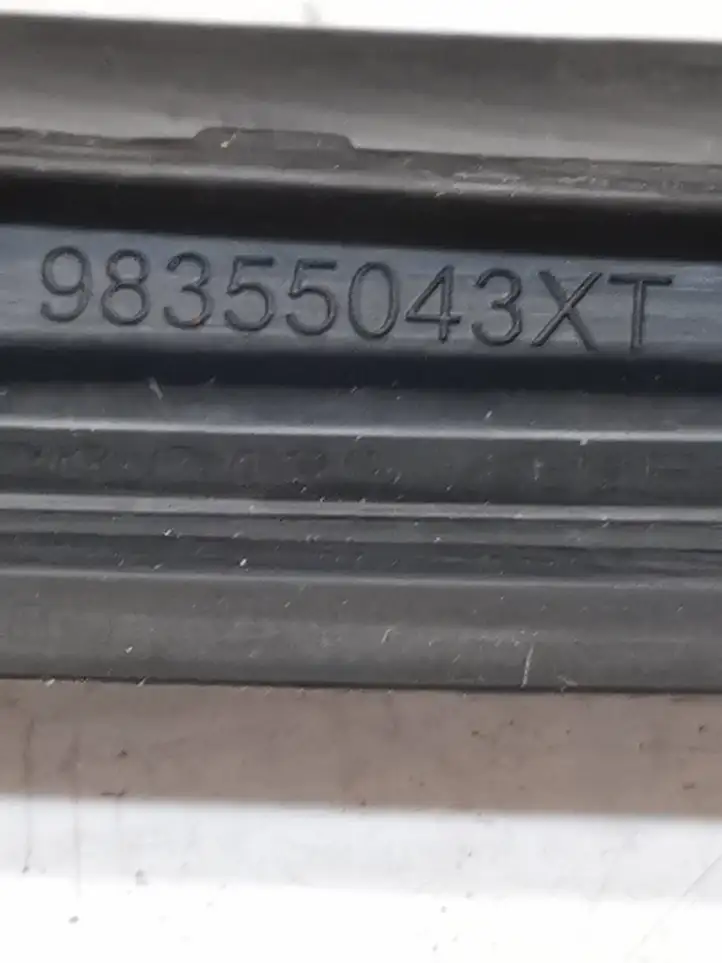 Peugeot 308 (2021 - ) 98355043XX Накладка стоек лобового стекла — фото 3