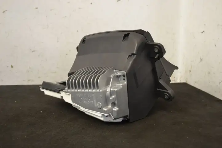 BMW 5 G30 G31 (2016 - )  9378012 Экран дисплея вверх