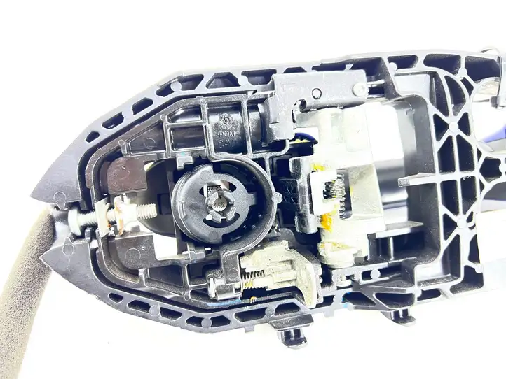 Ford Fusion II (2013 - ) DS73F22465A Наружная ручка задней двери — фото 8