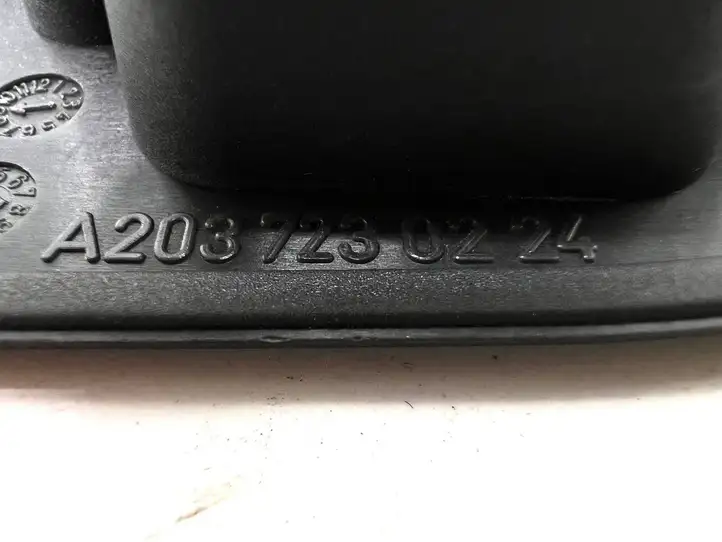 Mercedes-Benz C W203 (2000 - 2007) A2037230224 Прочая отделка передней двери — фото 4