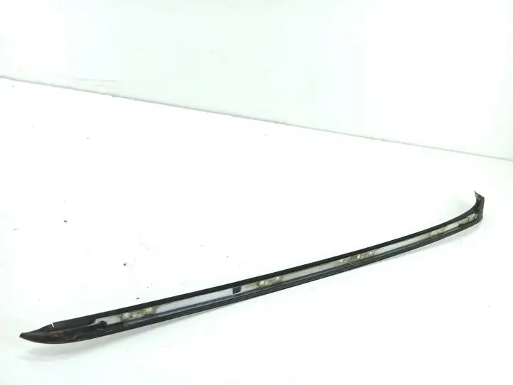 BMW 3 E90 E91 (2005 - 2012) 7179263 Накладка стоек лобового стекла — фото 6
