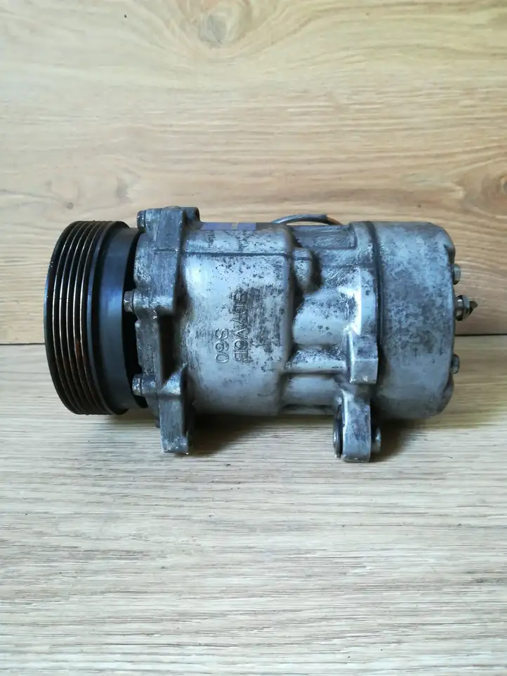 Volkswagen Bora (1998 - 2005) 1J0820803K Компрессор (насос) кондиционера воздуха — фото 3