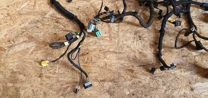 Opel Zafira B (2008 - 2014) 20962608 Прочая электропроводка — фото 2