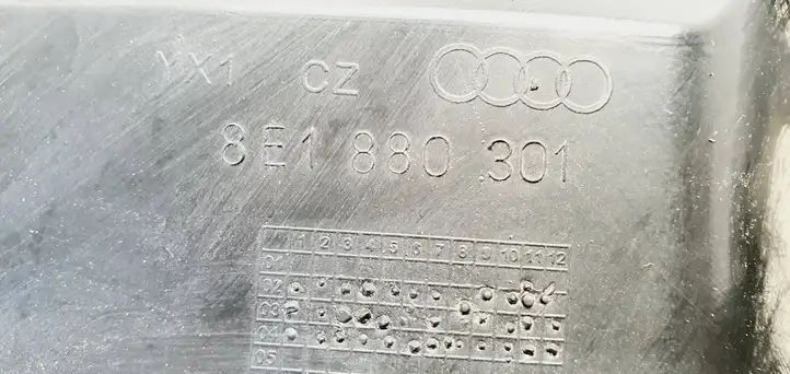 Audi A4 S4 B7 8E 8H (2004 - 2009) 8E1880301 Нижняя отделка панели приборов — фото 5