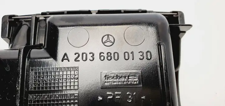 Mercedes-Benz C W203 (2000 - 2007) A2036800852 Передняя пепельница — фото 5