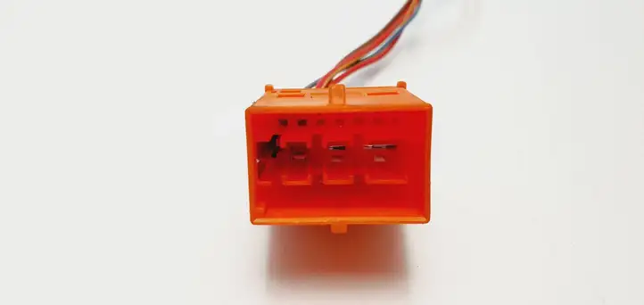 Audi A4 S4 B7 8E 8H (2004 - 2009) 8E0972575 Прочая электропроводка — фото 2