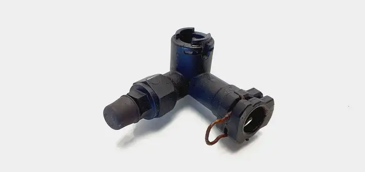 Opel Corsa D (2006 - 2010)  13105589 Трубка (трубки)/ шланг (шланги) сцепления