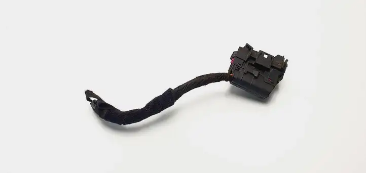 Audi A4 S4 B7 8E 8H (2004 - 2009) 8E0972701 Прочая электропроводка — фото 1