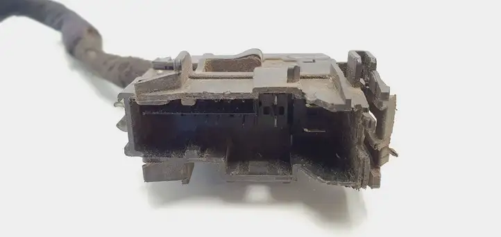 Audi A4 S4 B7 8E 8H (2004 - 2009) 8E0972701 Прочая электропроводка — фото 2