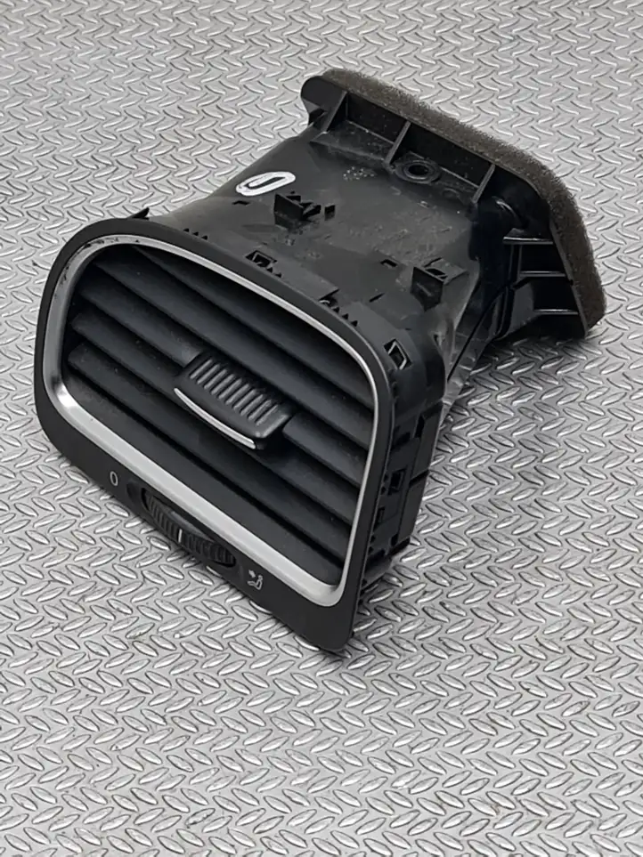 Volkswagen Golf VI (2009 - 2013) 5K0819709D Боковой воздушный дефлектор — фото 4