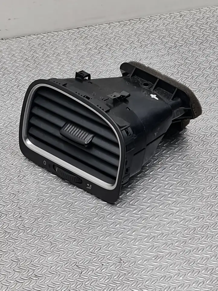 Volkswagen Golf VI (2009 - 2013) 5K0819710D Боковой воздушный дефлектор — фото 4