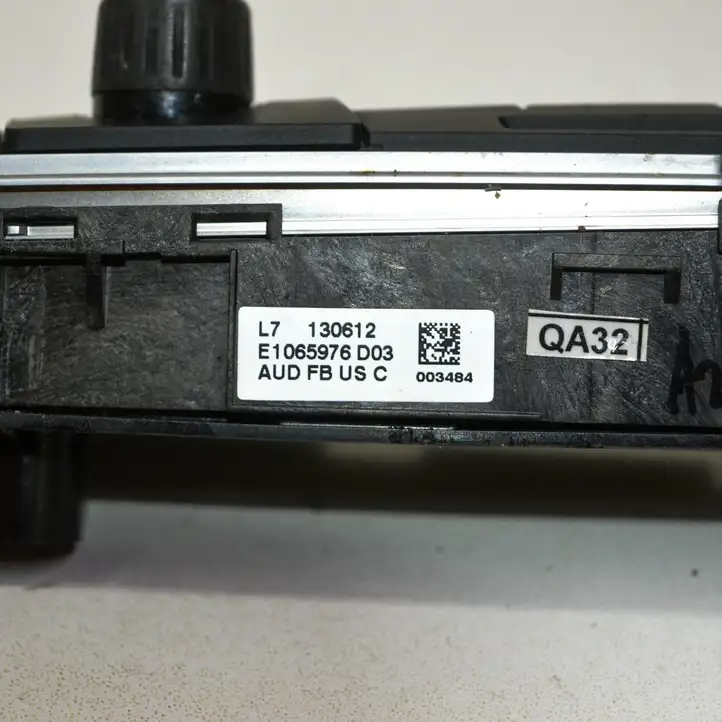 BMW 3 F30 F35 F31 (2012 - 2018) 1065976 Включатель регулировки звука — фото 9