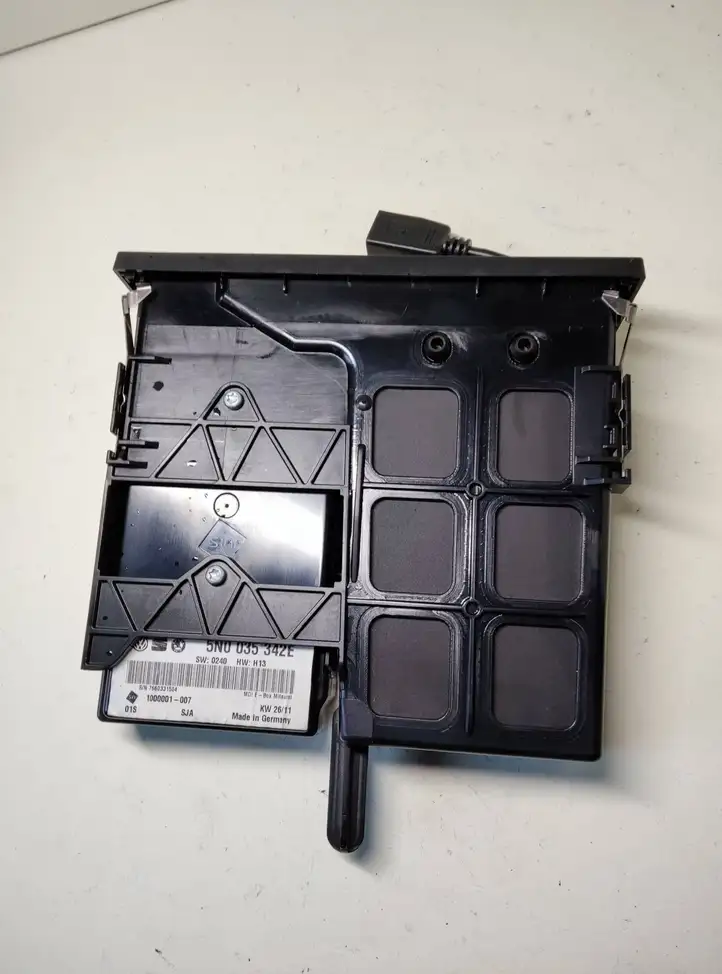 Volkswagen PASSAT B7 (2011 - 2014)  5N0035342E Мультимедийный контроллер