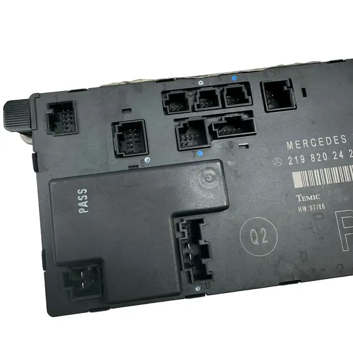 Mercedes-Benz CLS C219 (2003 - 2011)  2198202426 Блок управления дверью