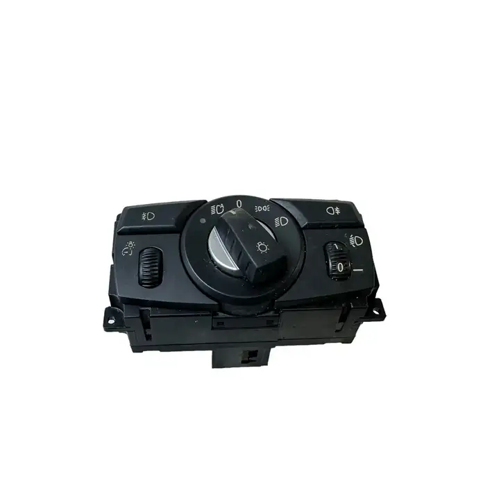 BMW 5 E60 E61 (2004 - 2010) 6988555 Включатель фонарей — фото 1