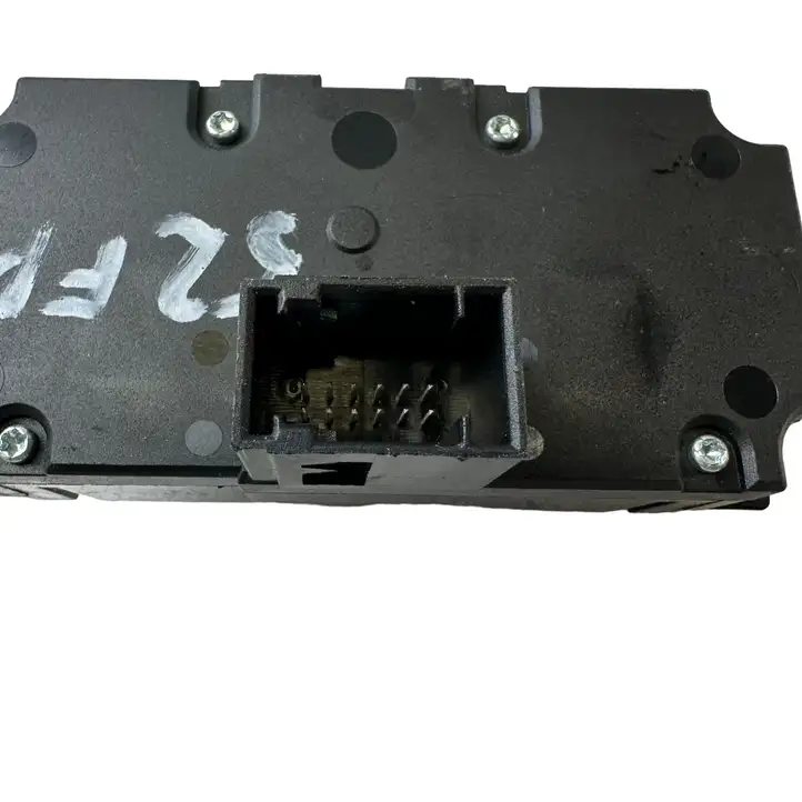 BMW 5 E60 E61 (2004 - 2010) 6988555 Включатель фонарей — фото 5