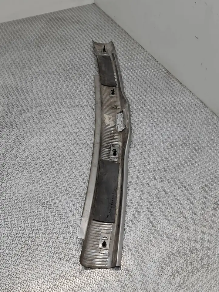 Volkswagen PASSAT B5.5 (2001 - 2005) 3B9863459J Отделка порога багажника — фото 4