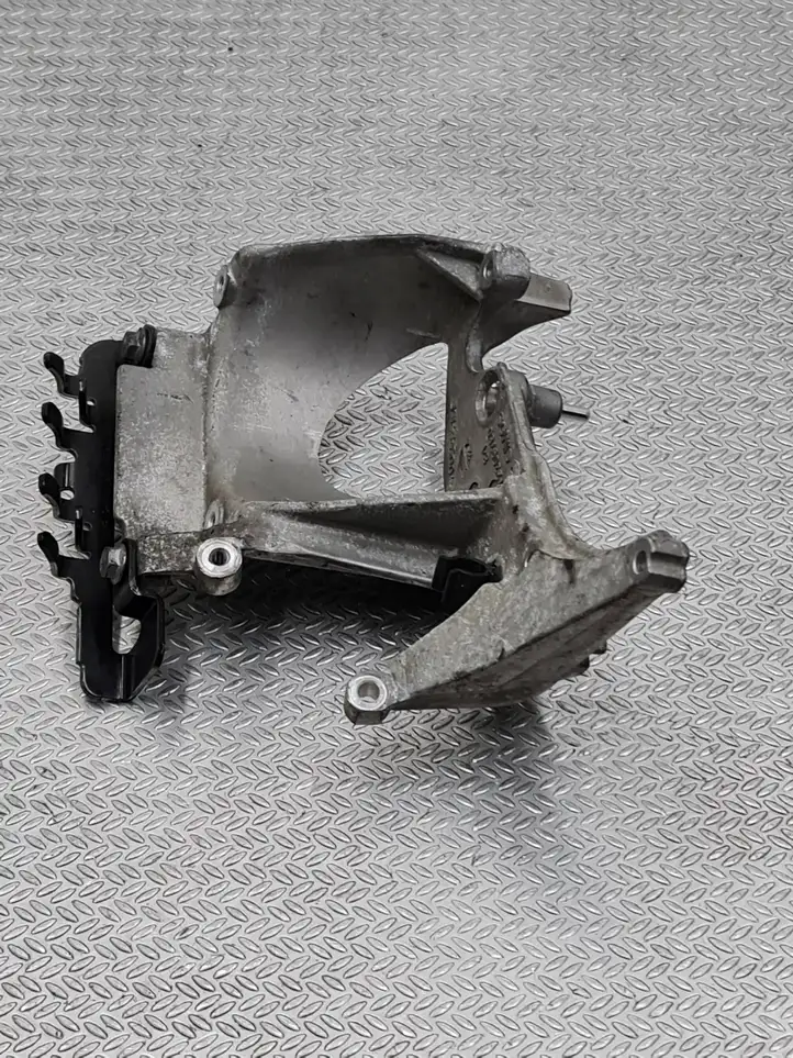 Peugeot Partner (2012 - 2015) 9672309780 Кронштейн топливного насоса — фото 2