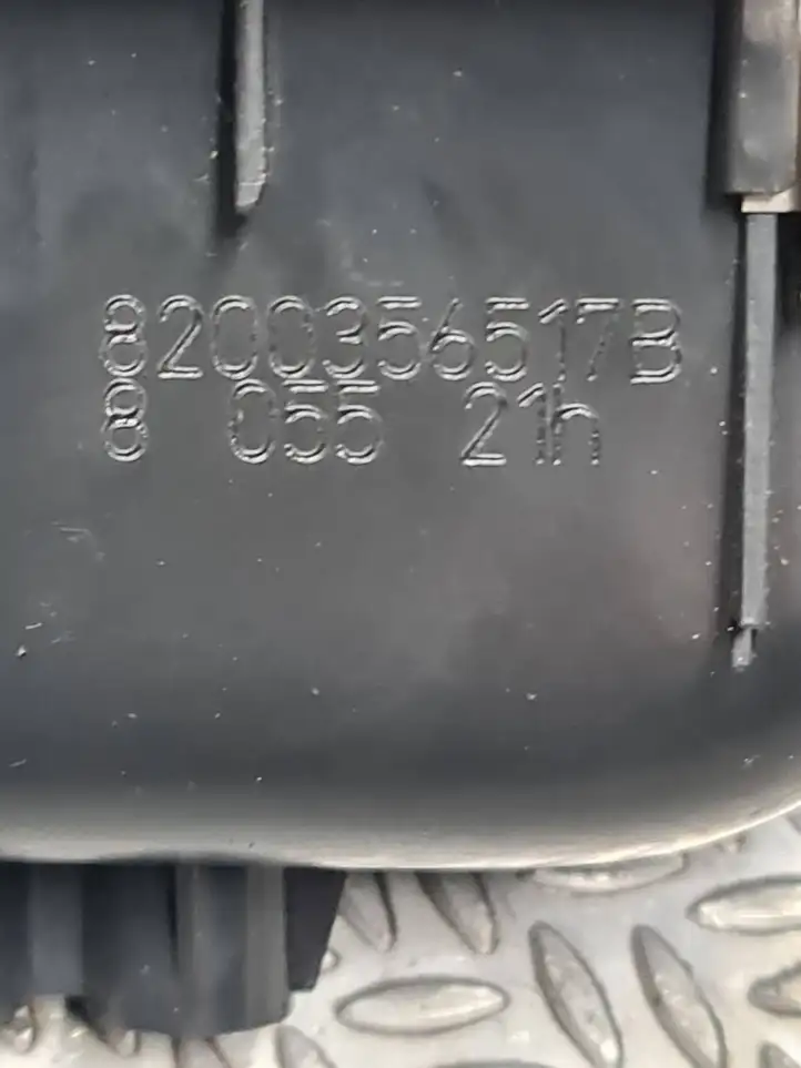 Renault Twingo II (2007 - 2014) 8200356517B Кнопка стеклоподъемников — фото 5