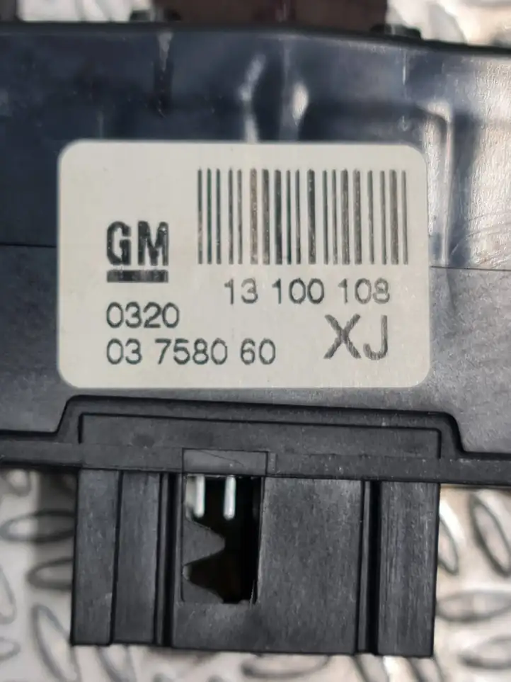 Opel Zafira B (2006 - 2008) 13100108 Включатель аварийных фонарей — фото 5