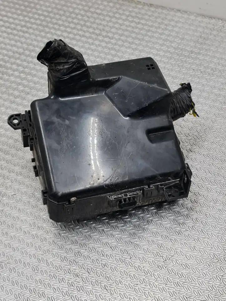 Mitsubishi Outlander (2007 - 2012) PR07400000 Блок предохранителей (комплект) — фото 5