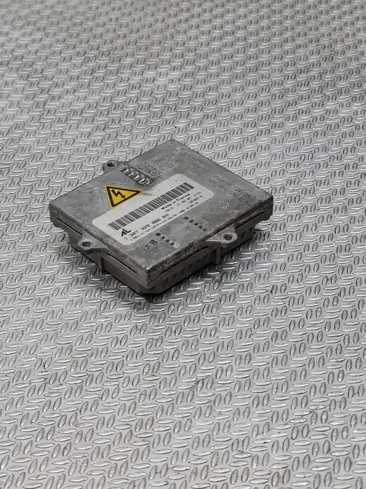 Audi A3/S3 8P (2004 - 2008) 1307329066 Блок розжига ксенона — фото 3
