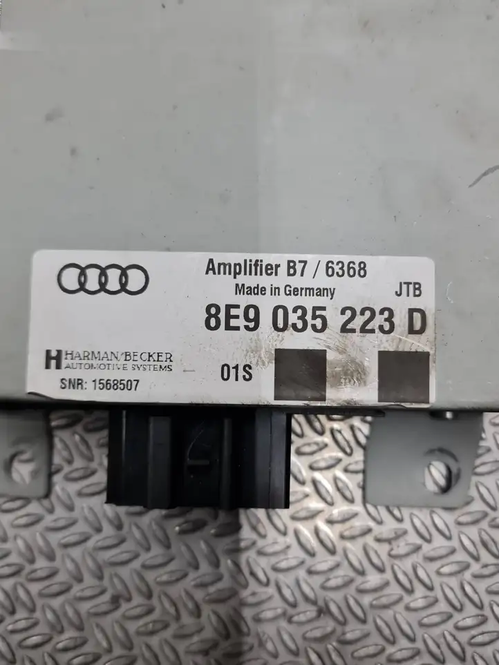 Audi A4 S4 B7 8E 8H (2004 - 2009) 8E9035223D Усилитель звука — фото 6