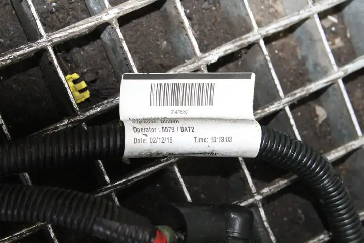 Volvo S60 (2013 - 2018) 31473980 Плюсовой провод аккумулятора — фото 2