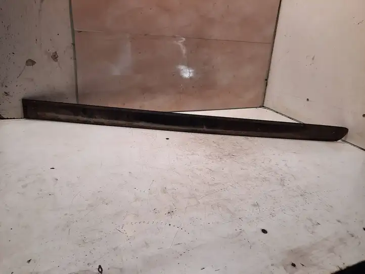 Volkswagen Touran I (2003 - 2010)  1T0853515B Отделка (молдинг) передней двери