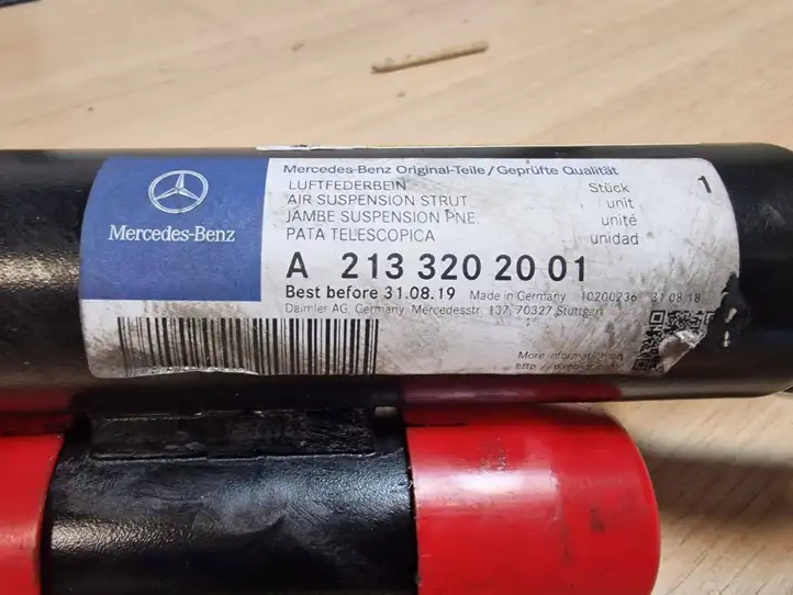 Mercedes-Benz E W213 (2016 - ) A2133202001 Передняя пневмостойка — фото 1