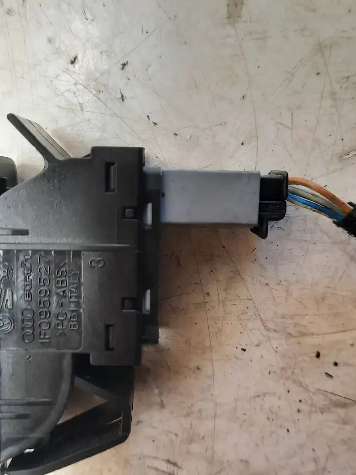 Volkswagen Touran I (2003 - 2010) 1F0959527 Блок кнопок стеклоподъемников — фото 3