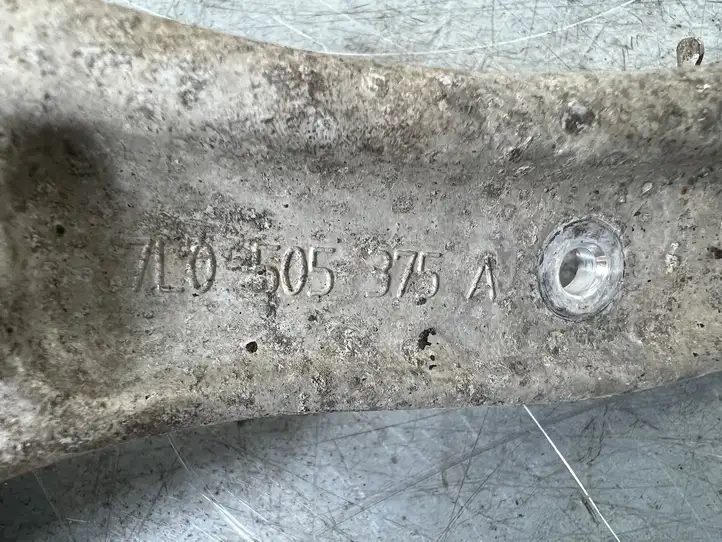 Audi Q7 (2005 - 2009)  7L0505375A Вилы