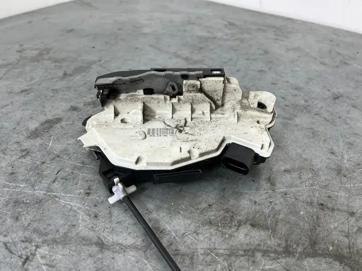 Volkswagen PASSAT CC (2008 - 2012) 5N2837016E Замок передней двери — фото 1