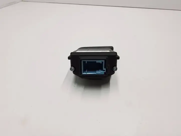 Nissan Qashqai (2013 - 2017) 284G34EA0B Камера в лобовом стекле — фото 3