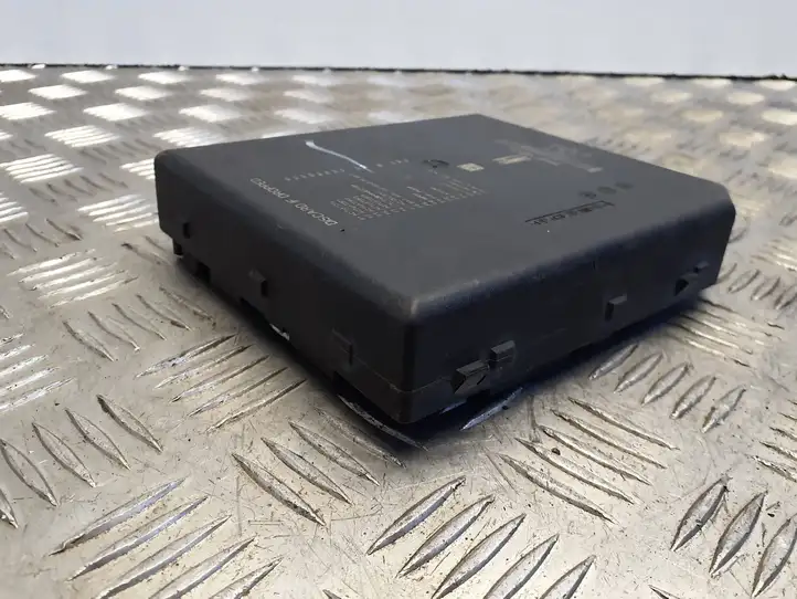 Nissan Qashqai (2013 - 2017) 284B74BA0A Блок предохранителей — фото 1