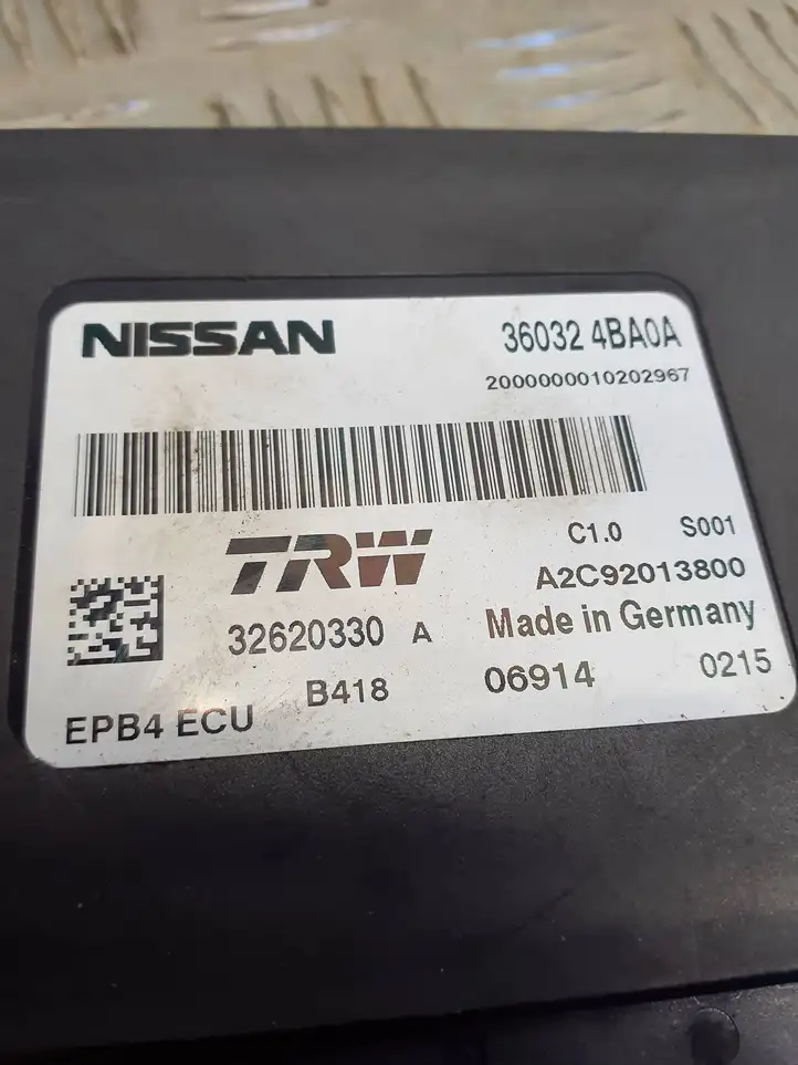 Nissan Qashqai (2013 - 2017) 360324BA0A Блок управления стояночным тормозом — фото 6