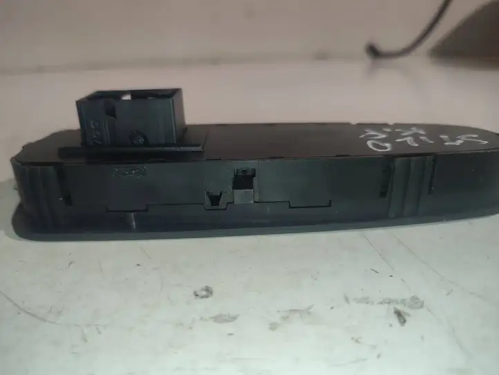 Fiat Stilo (2001 - 2010) 5506 Кнопка стеклоподъемников — фото 3